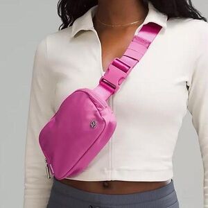 Lululemon Everywhere Belt Bag 1L NEW
Color: POW PINK NWT